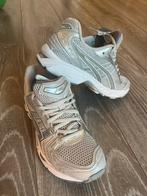ASICS Gel Kayano - cloud grey clay grey, Kleding | Dames, Schoenen, Nieuw, Ophalen of Verzenden, Sneakers of Gympen, Grijs