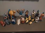 KERSTGROEP 19 DELIG HANDGEMAAKT GIPS, Ophalen, Zo goed als nieuw