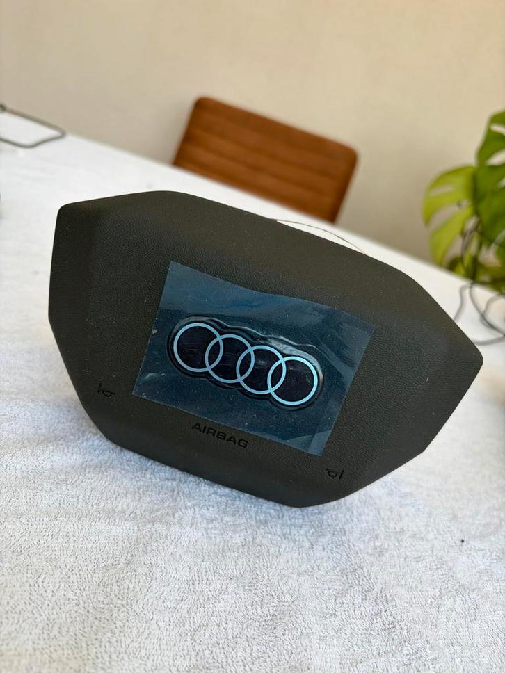 Nieuwe Audi Q4 Stuur Airbag - Nooit Gebruikt!, Auto-onderdelen, Carrosserie en Plaatwerk, Bumper, Audi, Voor, Nieuw, Ophalen of Verzenden