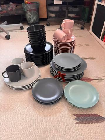 IKEA Dinera /Färgklar alle kleuren €2  per st beschikbaar voor biedingen