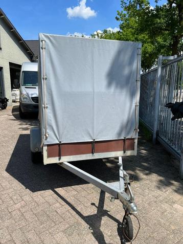 Te koop! Gesloten aanhanger/dichte aanhangwagen beschikbaar voor biedingen