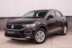 Volkswagen T-Roc 1.5 TSI Sport | LED | Trekhaak | Carplay |, Zwart, 4 cilinders, 150 pk, Leder en Stof