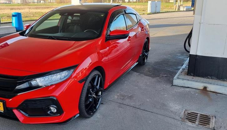 Honda Civic 1.5 i-VTEC Sport Plus 5DR 2017 Rood (full option, Auto's, Honda, Particulier, Civic, ABS, Achteruitrijcamera, Adaptieve lichten