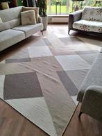 Groot wollen vloerkleed 2x3 meter, Huis en Inrichting, Stoffering | Tapijten en Kleden, Ophalen, 200 cm of meer, Zo goed als nieuw