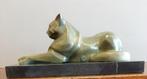 Art  Deco bronzen beeld van een liggende kat, Ophalen of Verzenden, Brons