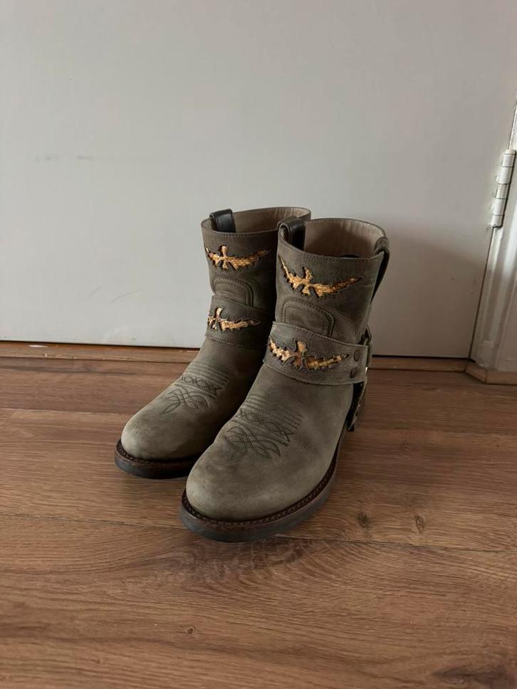 Sendralaarzen groen | nieuw maat 41, Kleding | Dames, Schoenen, Nieuw, Hoge laarzen, Groen, Ophalen of Verzenden