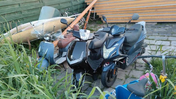 Scooters - Bieden maar!, Fietsen en Brommers, Snorfietsen en Snorscooters, Ophalen of Verzenden