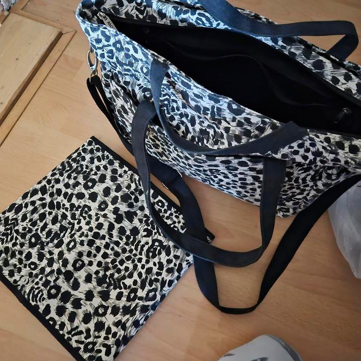 Luiertas met luipaardprint, Kinderen en Baby's, Luiertassen, Zo goed als nieuw, Schoudertas, Ophalen