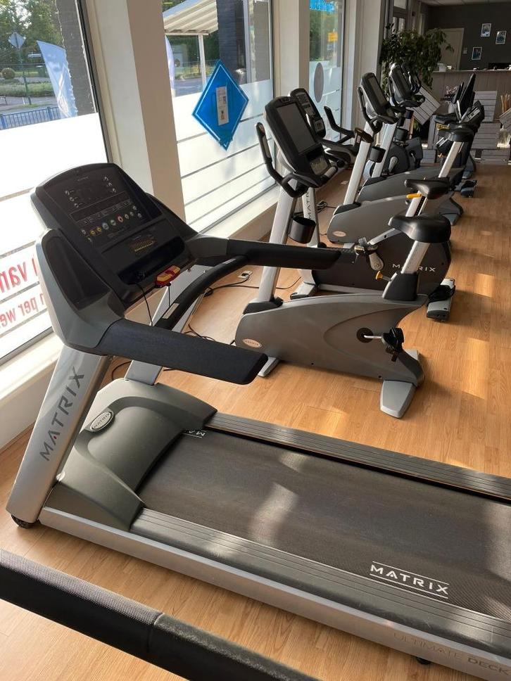 Loopband Fiets - Crosstrainer professioneel Matrix, Sport en Fitness, Fitnessapparatuur, Gebruikt, Loopband, Aluminium, Ophalen