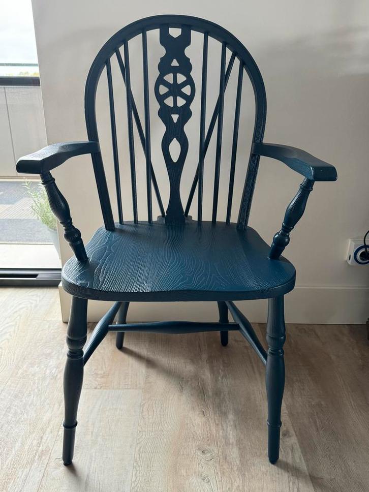 Prachtig gerestaureerd Engelse Windsor Wheelback Chair Blauw, Huis en Inrichting, Stoelen, Gebruikt, Eén, Hout, Blauw, Ophalen