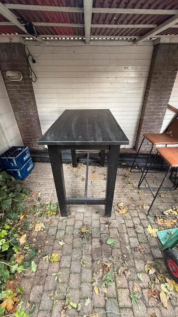 Gratis Bar Tafel + 2 bar krukken beschikbaar voor biedingen