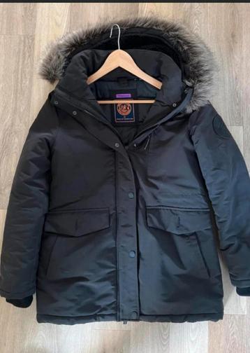 Parka jas van Superdry zo goed als nieuw beschikbaar voor biedingen