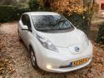 Nissan Leaf Acenta 30kW december 2016 Wit, Auto's, Nissan, Stof, Elektrische ramen, 1445 kg, Wit