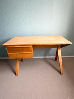 Pastoe bureau EB02 met schade, Huis en Inrichting, Bureaus, Ophalen, Gebruikt