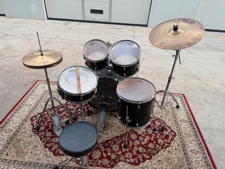 Drumstel Pearl Forum - Compleet!, Muziek en Instrumenten, Drumstellen en Slagwerk, Zo goed als nieuw, Pearl, Ophalen