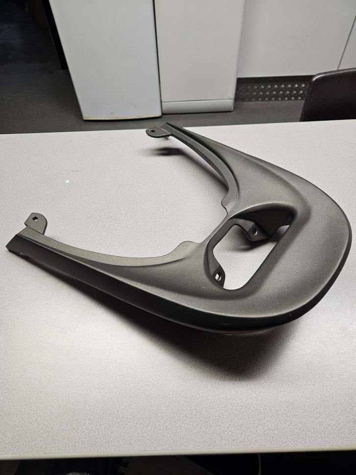 Achterdrager - Spoiler Mat Grijs Piaggio Nrg Tph  Nieuw NOS, Fietsen en Brommers, Brommeronderdelen | Scooters, Nieuw, Piaggio