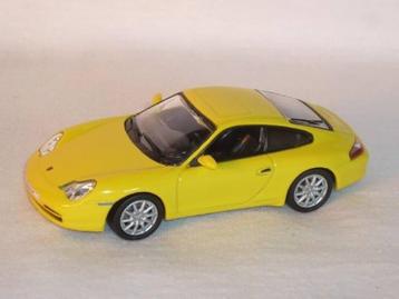 29498: Porsche 911 Carrera 4 Coupe - 2001 - DeAgostini 1:43 beschikbaar voor biedingen