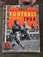 WWII US Football guide 1944, Ophalen of Verzenden, Landmacht, Amerika, Boek of Tijdschrift
