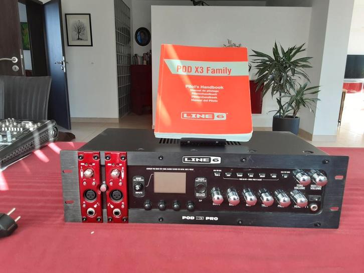 Line 6 pod x3 pro  amp en effect modeller, Muziek en Instrumenten, Effecten, Zo goed als nieuw, Ophalen of Verzenden