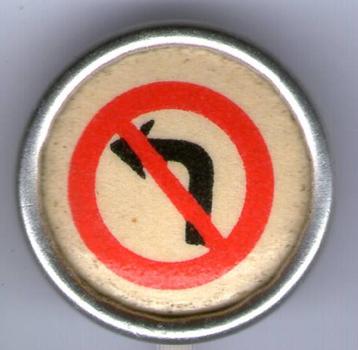 Verkeersbord zilverkleurig speldje ( X_048a ) beschikbaar voor biedingen