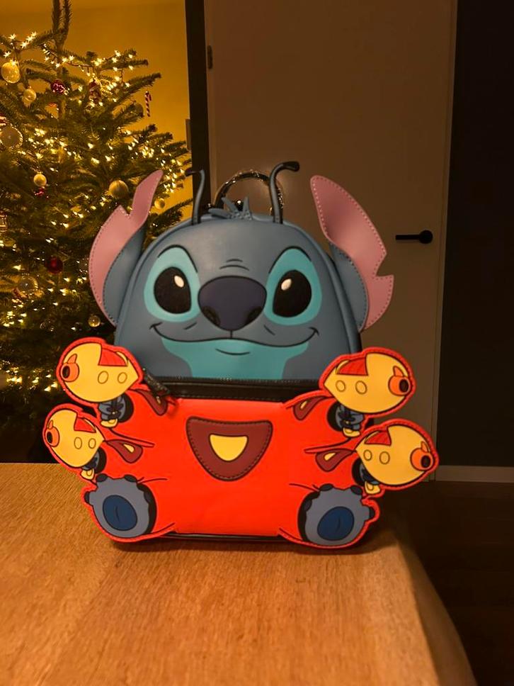 Loungefly Stitch Experiment 626 Lights up mini backpack, Verzamelen, Disney, Ophalen of Verzenden
