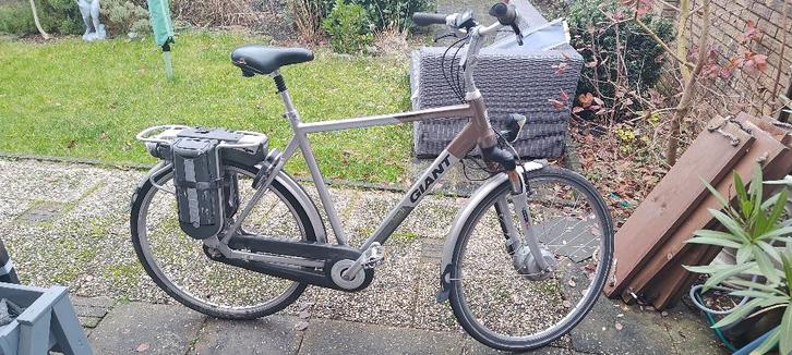 Opknappertje: Giant twist go dubble, Fietsen en Brommers, Elektrische fietsen, Gebruikt, Giant, 55 tot 59 cm, Minder dan 30 km per accu