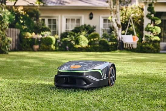 Stihl robotmaaier IMOW 5 EVO ACTIE VAN €2,599 nu voot €1,900, Tuin en Terras, Robotmaaiers, Zo goed als nieuw, Meer dan 25 cm