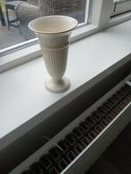 Wedgwood Creamware Vaasje ( afhalen in Laren nh), Antiek en Kunst, Ophalen of Verzenden