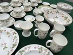 BAARN, Keuze uit veel Wedgwood Wild Strawberry, nieuwstaat, Huis en Inrichting, Keuken | Servies, Overige typen, Ophalen of Verzenden