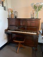 GRATIS | Mooie piano voor de sier, Muziek en Instrumenten, Piano's, Ophalen, Gebruikt, Bruin, Piano
