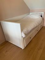 Hemnes bedbank, Ophalen, 85 tot 100 cm, Zo goed als nieuw, Lattenbodem