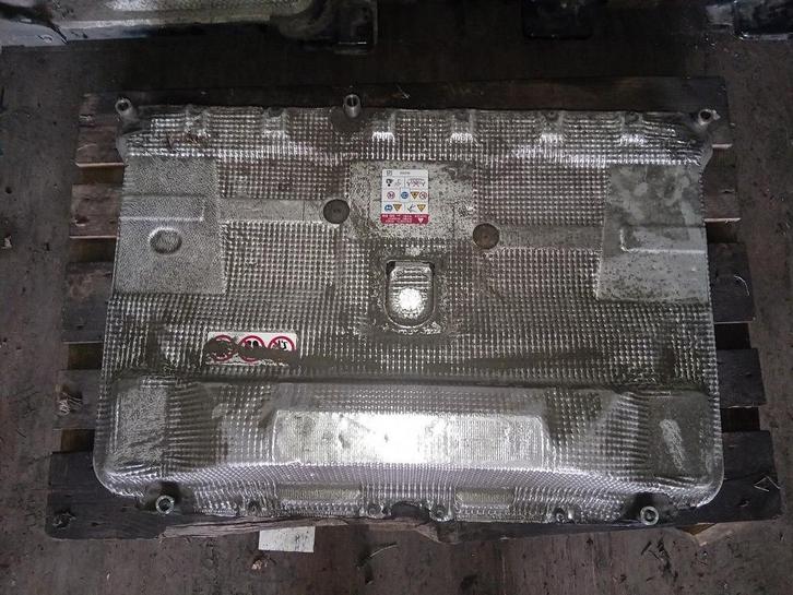 Hybride hoogspannings accu Volkswagen Golf, Auto-onderdelen, Accu's en Toebehoren, Volkswagen, Gebruikt, Herkomst onderdeel bekend