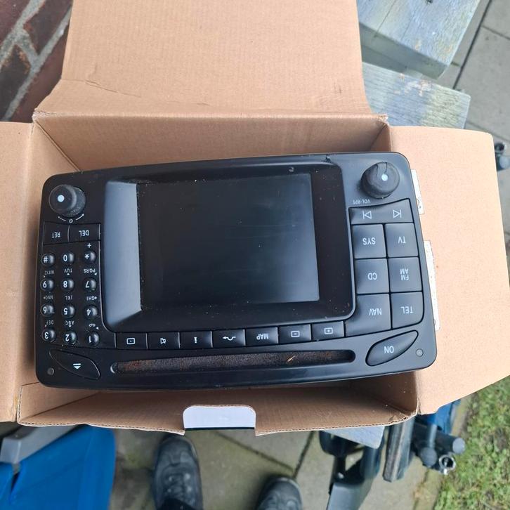 Originele Mercedes C Klasse Autoradio (2005), Auto diversen, Autoradio's, Gebruikt, Ophalen of Verzenden