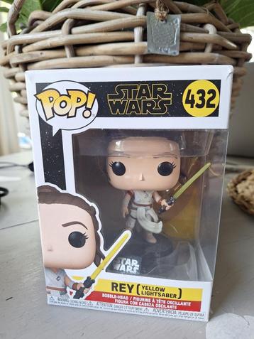 Funko Pop Star Wars – Rey met gele lightsaber #432 – in doos beschikbaar voor biedingen