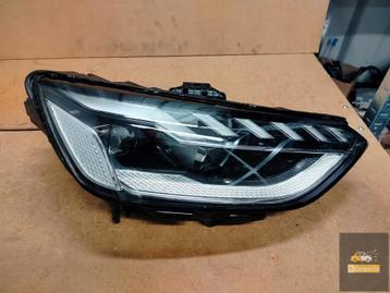 Audi A4 B9 8W Lift Matrix lamp rechts beschikbaar voor biedingen