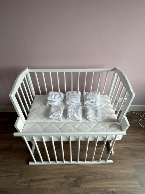 Multifunctionele co-sleeper / aanschuifbedje Petit Amelie, Kinderen en Baby's, Babywiegjes en Ledikanten, Zo goed als nieuw, Ledikant