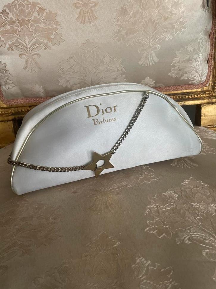 Christian Dior clutch bag / pouch, Sieraden, Tassen en Uiterlijk, Tassen | Damestassen, Zo goed als nieuw, Schoudertasje, Ophalen