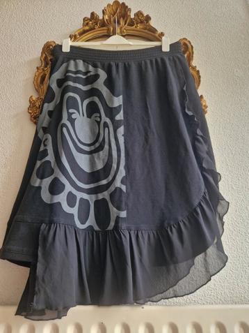 Als nieuw Hebbeding zwart a symmetrisch rok brede tailleband beschikbaar voor biedingen