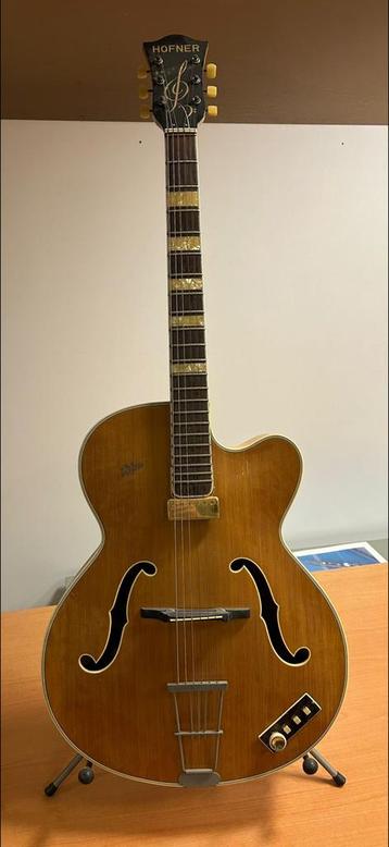 Höfner gitaar beschikbaar voor biedingen