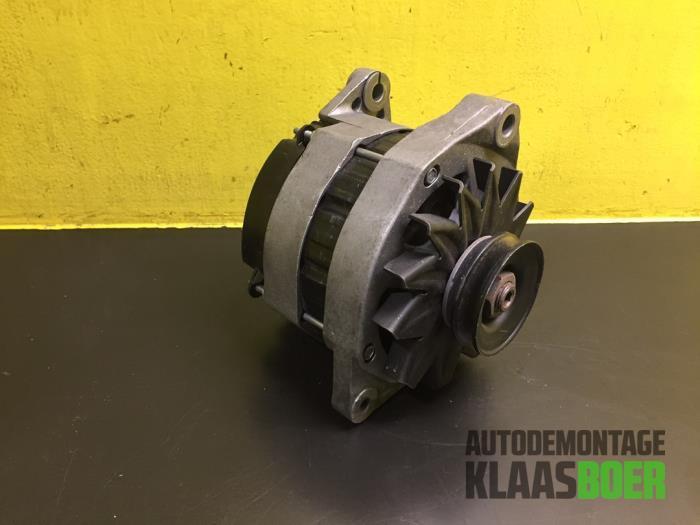 Dynamo van een Renault Clio, Auto-onderdelen, Motor en Toebehoren, Gebruikt, 6 maanden garantie, 12 maanden garantie, Ophalen of Verzenden