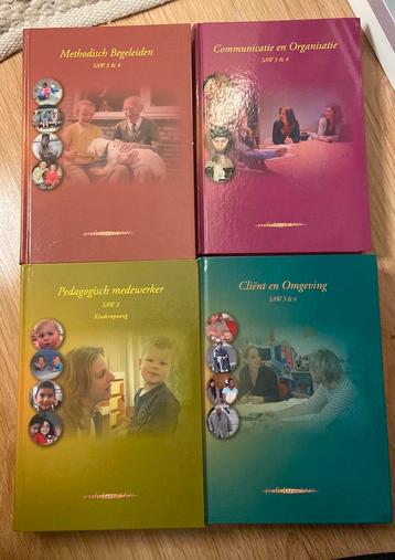 Pedagogisch medewerker & onderwijsassistent boeken beschikbaar voor biedingen