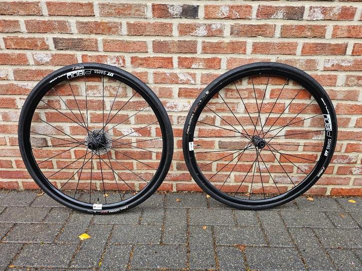 Racefiets wielen DT swiss 1800 Spline, Fietsen en Brommers, Fietsonderdelen, Gebruikt, Racefiets, Wiel, Ophalen
