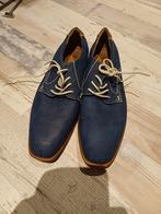 Heren schoenen maat 42 - ZGAN, Blauw, Ophalen of Verzenden, Zo goed als nieuw, Actual Basics