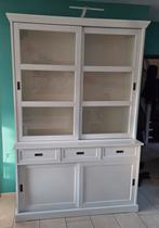 Mooie witte dressoir met schuifdeuren, Huis en Inrichting, Kasten | Dressoirs, Glas, 150 tot 200 cm, Ophalen of Verzenden, 25 tot 50 cm