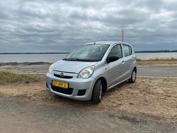 Daihatsu Cuore 1.0 5D 2009 Grijs beschikbaar voor biedingen