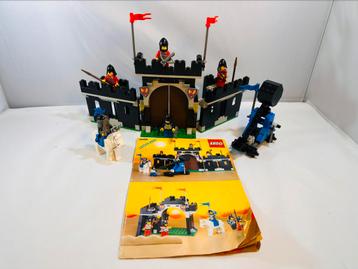 Lego 6059 Knight's Stronghold beschikbaar voor biedingen