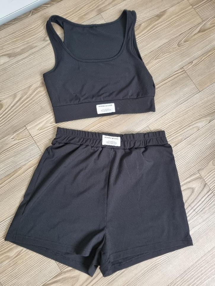 Refashion the future set (maat S), Kleding | Dames, Tops, Nieuw, Maat 36 (S), Zwart, Zonder mouw, Ophalen of Verzenden