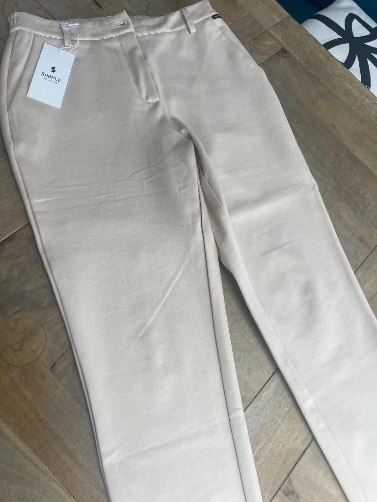 Nieuw ongedragen met krtje mooie broek Simple mt m, Maat 38/40 (M), Simple, Nieuw, Ophalen of Verzenden
