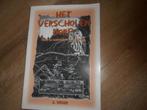 A. Visser Het verscholen dorp, Ophalen of Verzenden, Tweede Wereldoorlog, Zo goed als nieuw