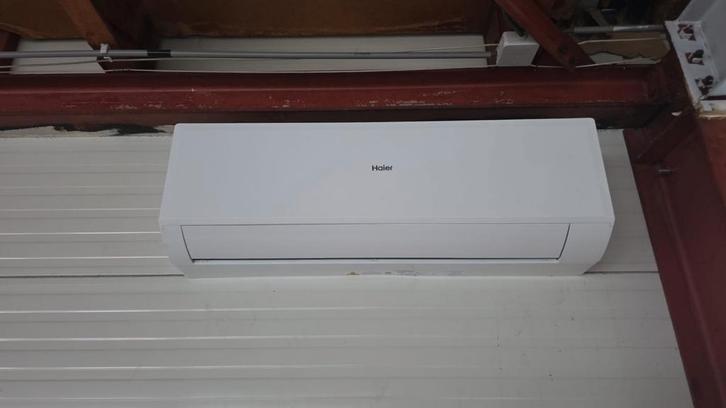 Haier Wandairco - Koel en Efficiënt, Witgoed en Apparatuur, Airco's, Gebruikt, Wandairco, 60 tot 100 m³, 3 snelheden of meer, Koelen en Ontvochtigen